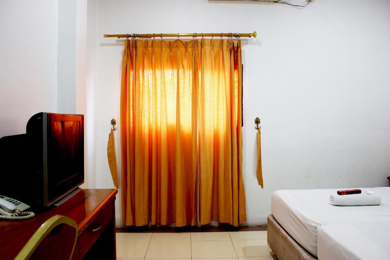 Sabrina Hotel Sisingamangaraja Pekanbaru Εξωτερικό φωτογραφία